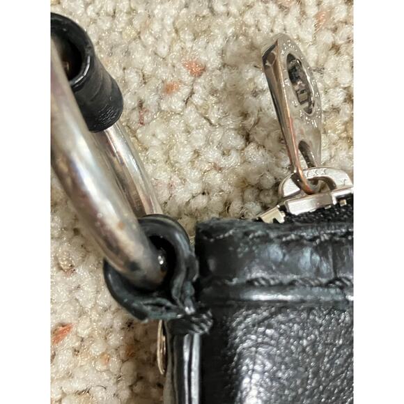 MARC BY MARC JACOBS SMALL BLACK LEATHER WOMENS CROSSBODY BAG - Picture 15 of 16